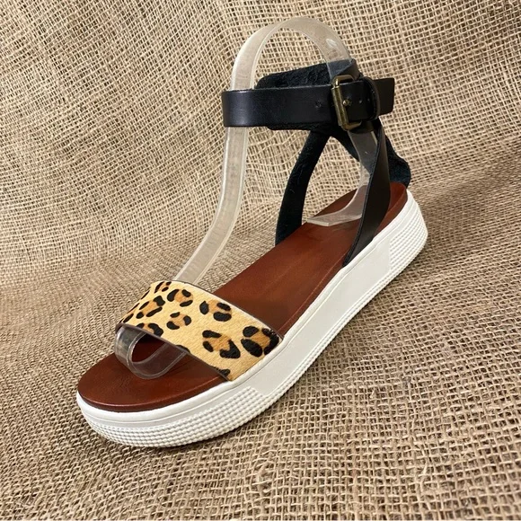 Mia Sandals Ankle Strap Platform Buckle Animal Print Size 6 - Picture 2 of 10